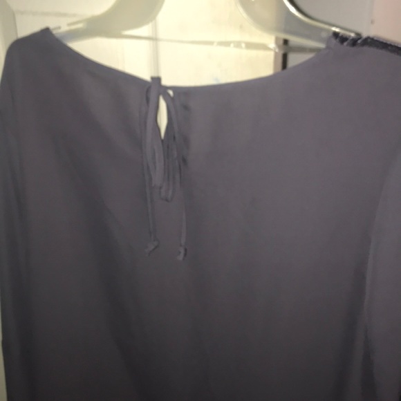Gray blouse - Picture 4 of 5
